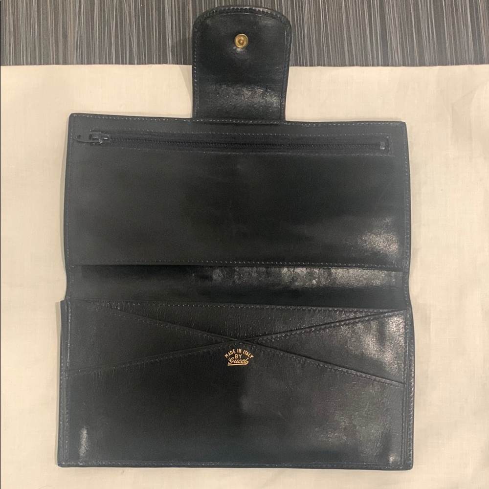 Gucci Black and Red Wallet with Iconic Design - Picture 3 of 7